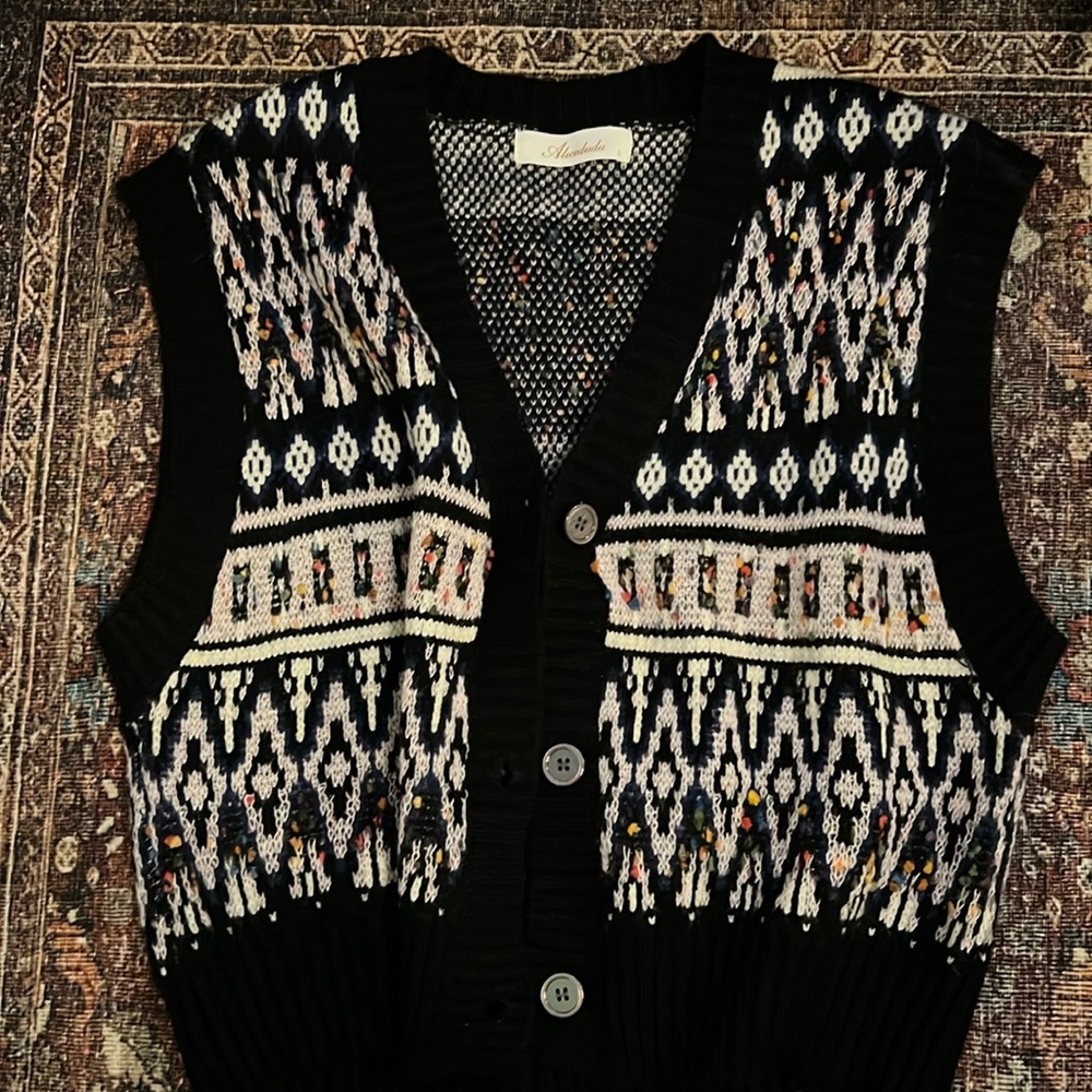Sweater vest
